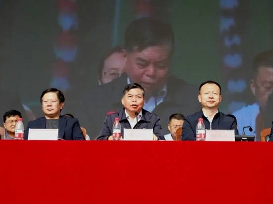 说明: 4b6318bb832272975e6303d3726c047